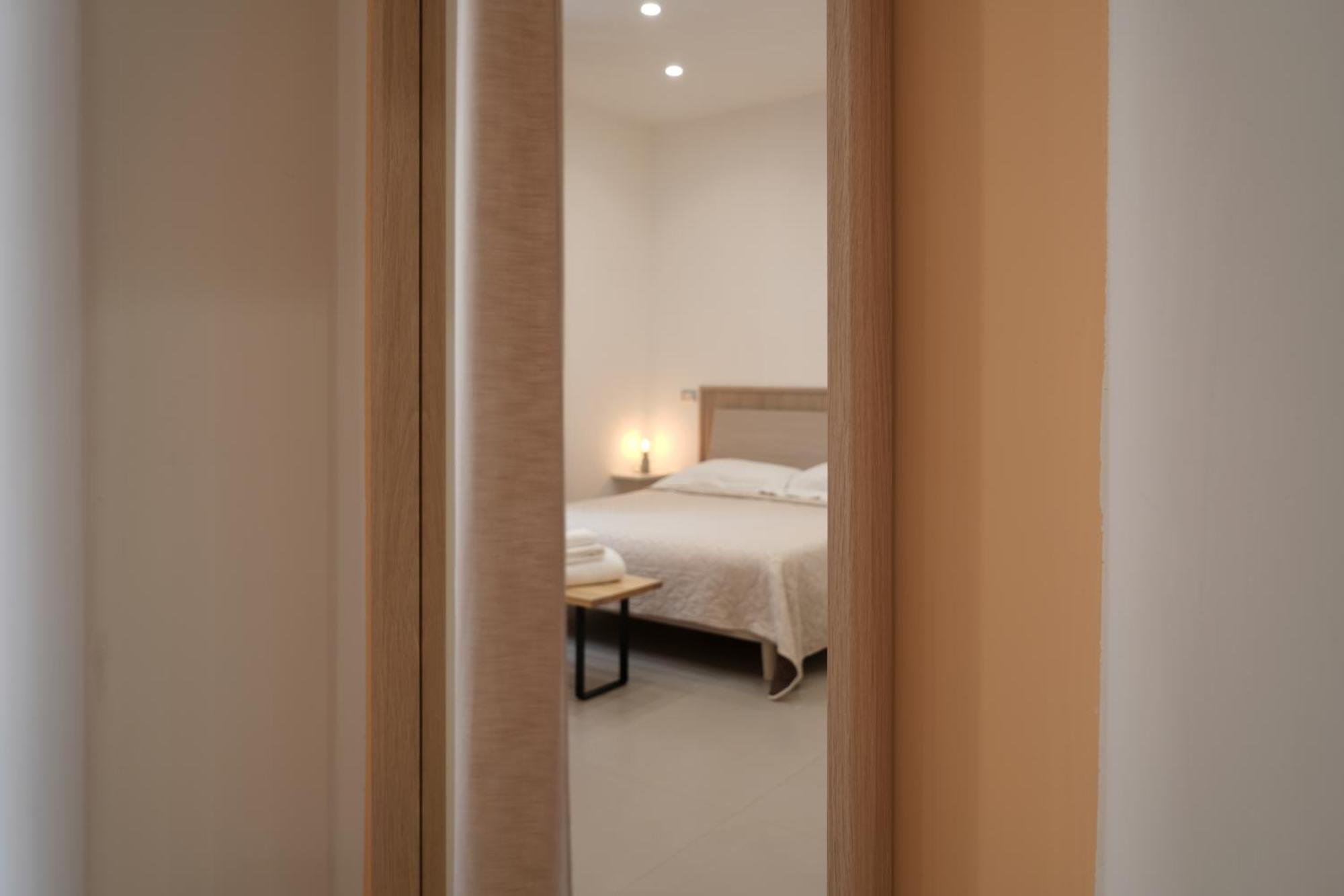 B&B Gasparrini Rooms Napoli Bagian luar foto